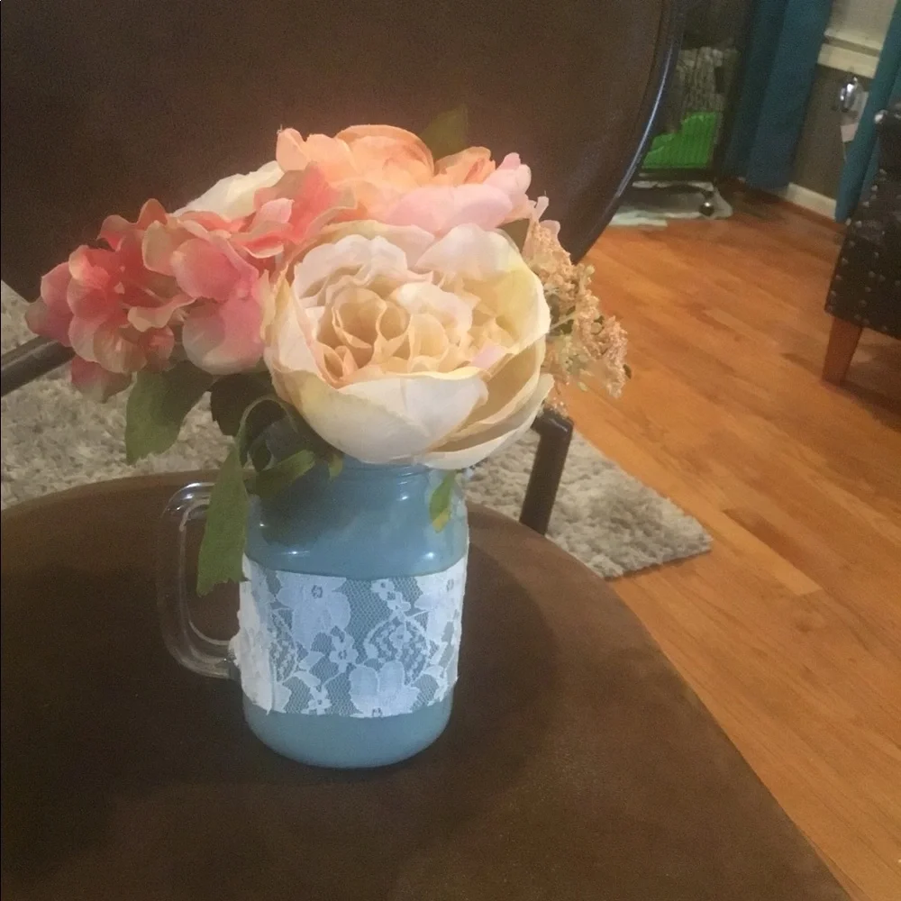 Floral arrangement in painted country Jar Mug